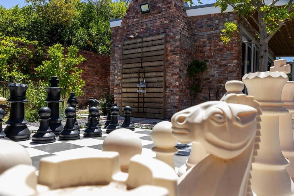 Garten Mit Pool, 2 Schlafzimmer *