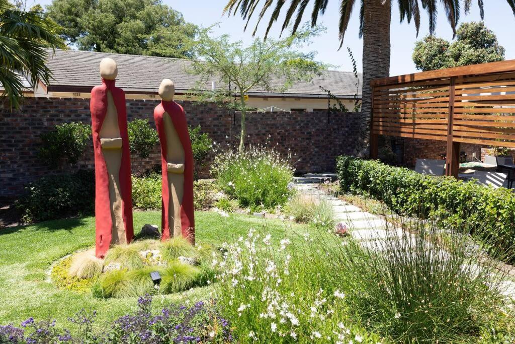 Garten Mit Pool, 2 Schlafzimmer *